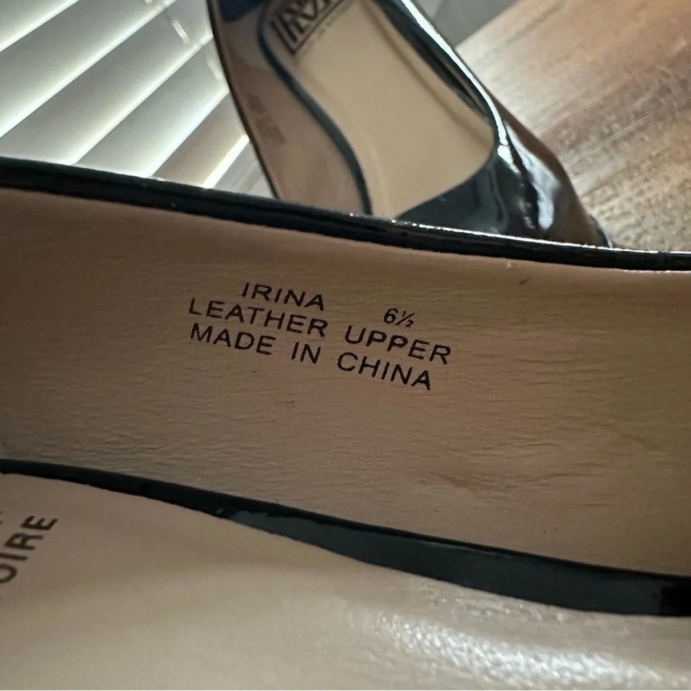 Pour La Victoire sleek pour